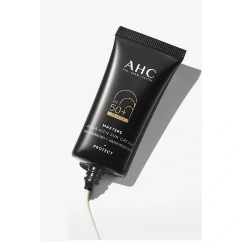 AHC 선크림 발림성 사진