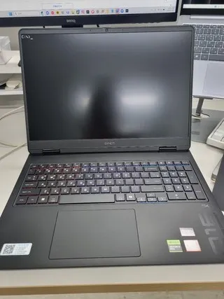 HP 오멘 16 리뷰4